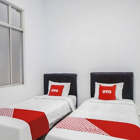 Super Oyo 91627 Wika Wiki Homestay Medan Exterior foto